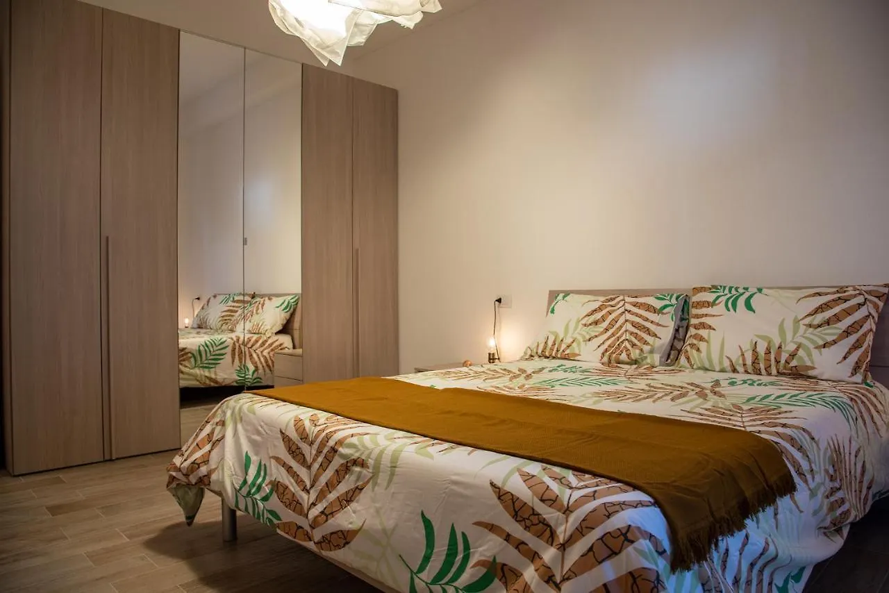 Maremma Holidays: Atene Apartment Follonica